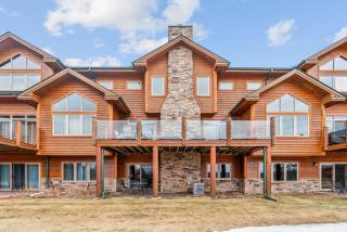 Sleep 10-Big Sandy Villa-Luxury-Lake view deck - 8
