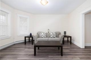 Reunion Certified Urban 2-Story Townhouse - Beyond Spacious - 8
