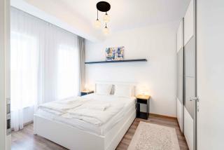 Blue Art Central Apartment Canova - Private Parking - 9