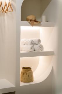 Olea White - 4