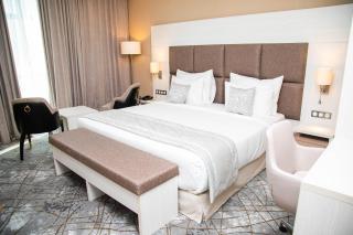 2h HOTEL - 1