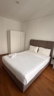 Vortex resident suites klcc 2 bed 2 bath family apartment vibes - 7