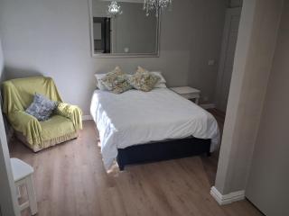 Backpackers Budget Room Somerset West - 4