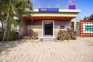 FabHotel Pragati - 0