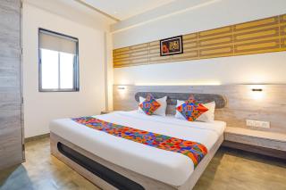 FabHotel Pragati - 9