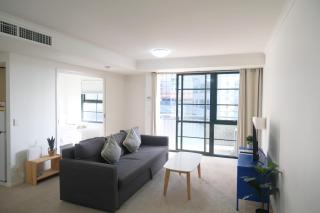 Readyset Apartments on Spencer North - 0