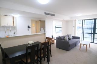 Readyset Apartments on Spencer North - 3