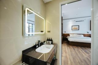 Dangi Westlake Modern Apartment Lakeview Lakeside - 8