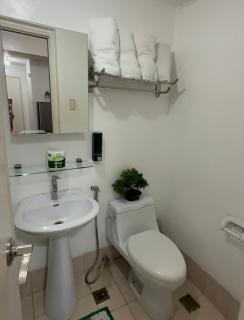Cordova Place with City View - Manila - 1