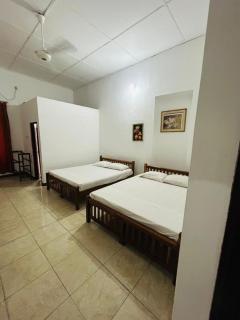Blue Whale Hotel - 8