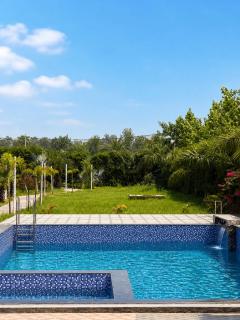 The Royal Vintage Resort - 5