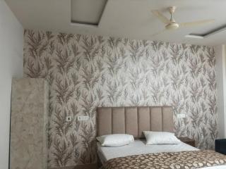 The Royal Vintage Resort - 3