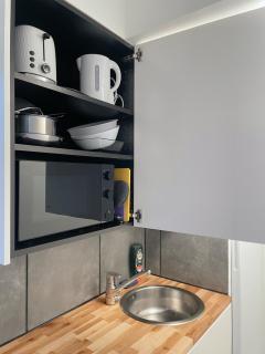 Nextdoor Host Design District Studio Long Stay Ready - 4