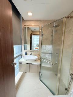 Mariana 2BR Landmark 81 Sky View - 4