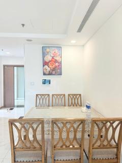 Mariana 2BR Landmark 81 Sky View - 3