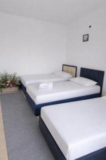 Airport Double Room - 9