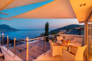Luxury Apartment with Private Swimming Pool - 6