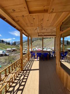 Peak Paradise Resort - 3