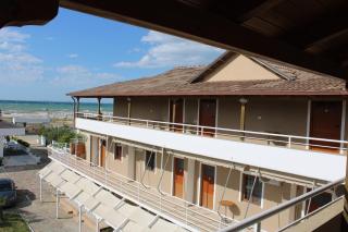 ANORA Mare Suites - 9