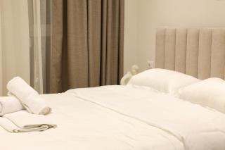 Luxe Living Apartments - 4