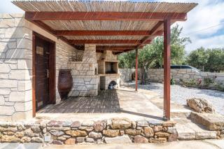 Nonda's Mansion - 4