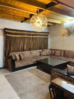 EXECUTIVE FAMILY APARTMENT - Murree Mall Road - 7