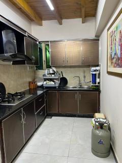EXECUTIVE FAMILY APARTMENT - Murree Mall Road - 3
