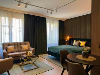 Prime Old Town Luxury Apartment - Free Parking - 0