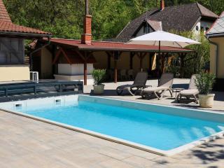 Mirage Apartments & Pool - Balatonboglar - 4