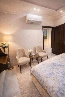 Global properties 2BED apartments In canal road self check-in - 5