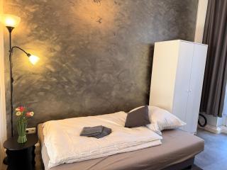 3-BR Apartment in Central Gelsenkirchen - 4