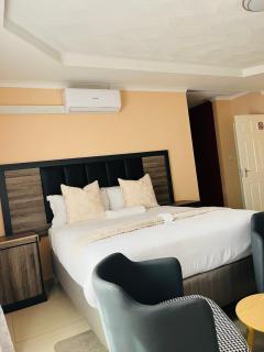 Aurum Stays - 1