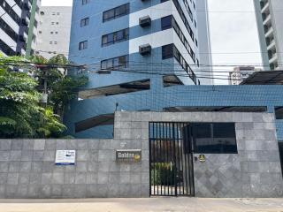 Seu local de descanso apenas 7 minutos da Praia de Boa Viagem, próximo a shopping e mercado, portaria 24 horas - 7