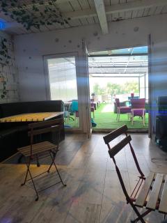 splash pool house - 3