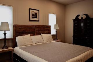 Upper Ranch - 100 Acre Mountain Views - 3