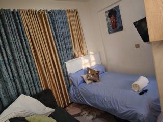 Beautiful and Cosy Studio App - 7