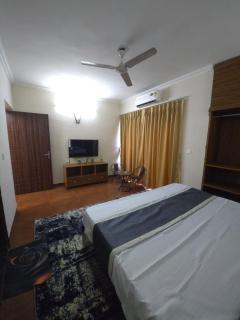 Vrinda Kunj Peaceful 2BHK Stay in Vrindavan - 6