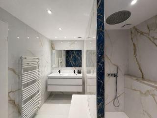 Exceptional duplex with harbor view 3 bedrooms - 9