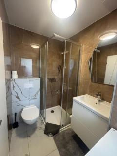 Studio Apartment New Home - 6