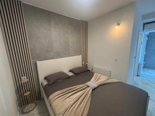 Studio Apartment New Home - 4