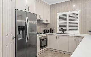 A lovely quiet 3 bedroom house - 8