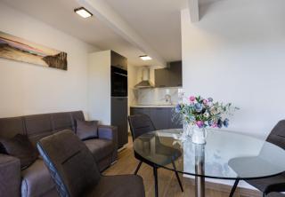 Luxury jacuzzi apartment - 1