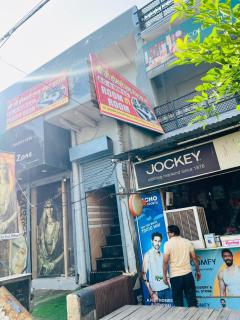 Shri Ji Homestay & Guesthouse - 3