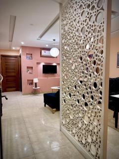 Two bedroom Luxurious Apartment in DHA near Airport Self Check in - 5