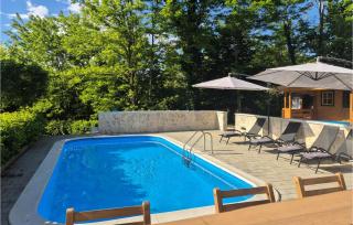 Awesome Home In Slunj With Sauna - 1