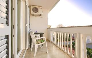 1 Bedroom Amazing Apartment In Pula - 5