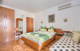 1 Bedroom Amazing Apartment In Pula - 3