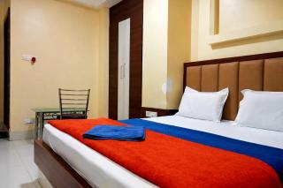 HOTEL #Golden Bliss# With Lift Facility Just Near To Railway Station Free Wifi & Good Service - 1