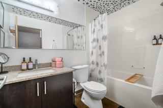 Jungle Book Luxe Suite Downtown BMO - 2