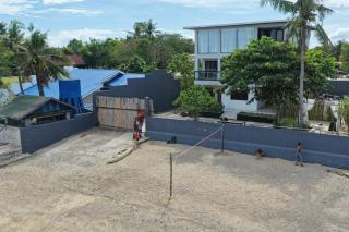Bonbon Beach House - 8